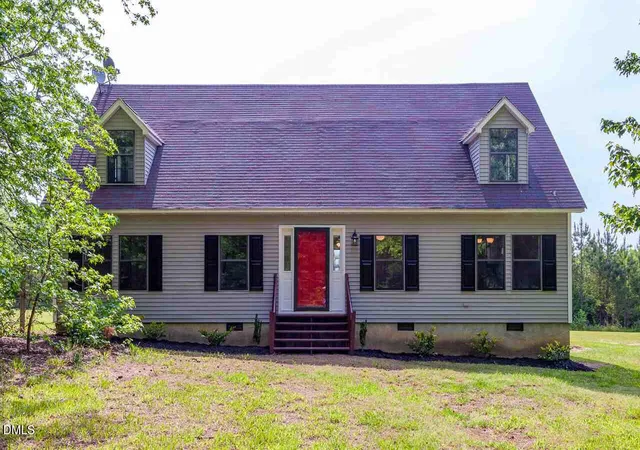 Photo 1 of Single family home for sale at 716 Breedlove Rd, Louisburg, NC 27549 | MLS# 10197914 | Listing updated on 2026-10-12