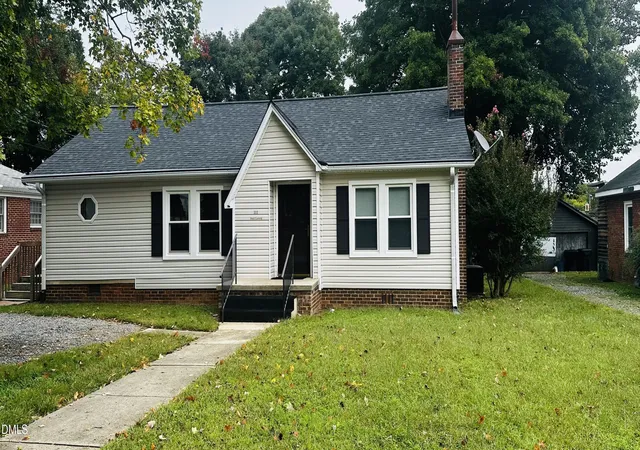 Photo 3 of Multi family home for sale at 111 W Summit Ave, Burlington, NC 27215 | MLS# 10197789 | Listing updated on 2026-10-10