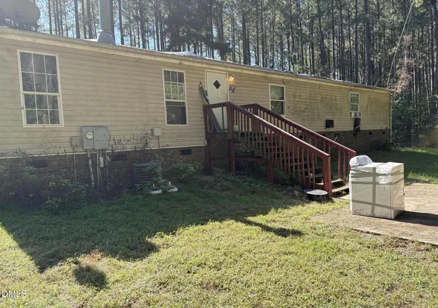 Photo 3 of Manufactured home for sale at 215 Indian Springs Rd, Burlington, NC 27217 | MLS# 10197824 | Listing updated on 2026-10-28