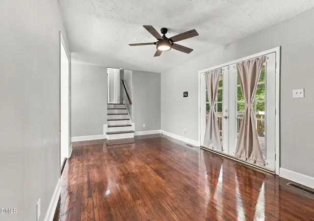Photo 4 of Single family home for sale at 512 Waterbury Dr, Fayetteville, NC 28311 | MLS# 10198162 | Listing updated on 2026-10-30