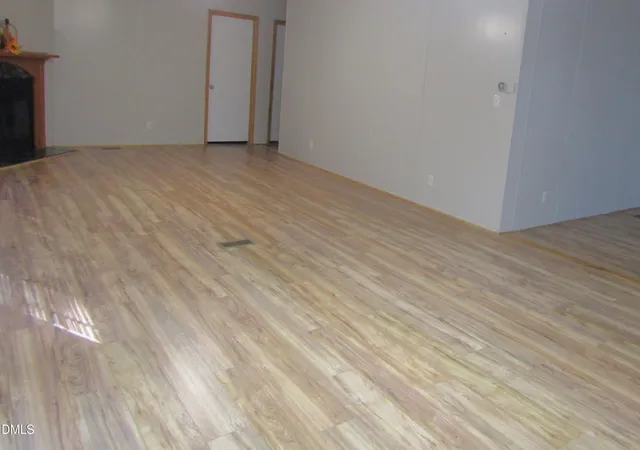 Photo 4 of Manufactured home for sale at 7050 Old Plantation Dr, Graham, NC 27253 | MLS# 10198041 | Listing updated on 2026-10-25