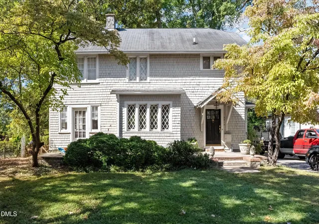 Photo 1 of Single family home for sale at 2615 Saint Marys St, Raleigh, NC 27609 | MLS# 10197901 | Listing updated on 2026-10-16