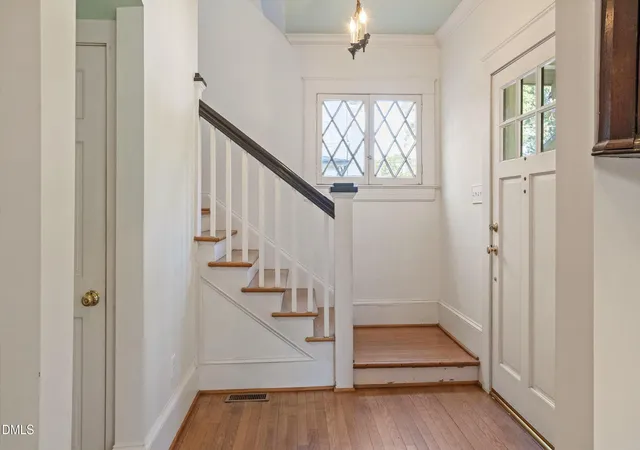 Photo 4 of Single family home for sale at 2615 Saint Marys St, Raleigh, NC 27609 | MLS# 10197901 | Listing updated on 2026-10-16
