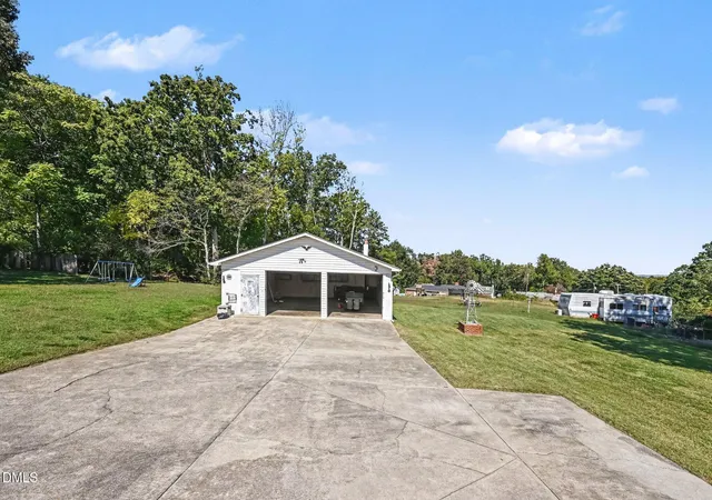 Photo 3 of Single family home for sale at 134 Hill St, Roxboro, NC 27573 | MLS# 10197918 | Listing updated on 2026-10-31