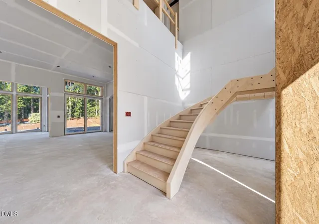 Photo 4 of Single family home for sale at 6905 N Ridge Dr, Raleigh, NC 27615 | MLS# 10198495 | Listing updated on 2026-10-26