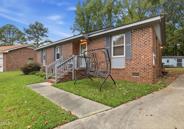 Photo 2 of Single family home for sale at 2109 Shamrock Dr E, Wilson, NC 27893 | MLS# 10197998 | Listing updated on 2026-10-26