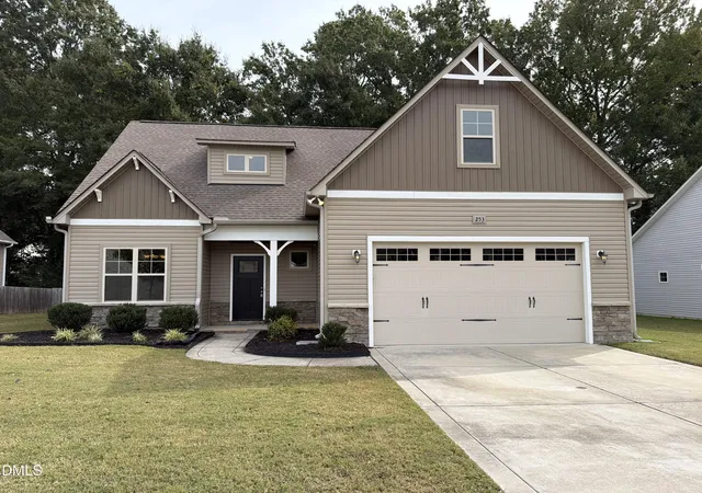 Single family home for sale at 253 Fairview St, Clayton, NC 27520 | MLS# 10198078