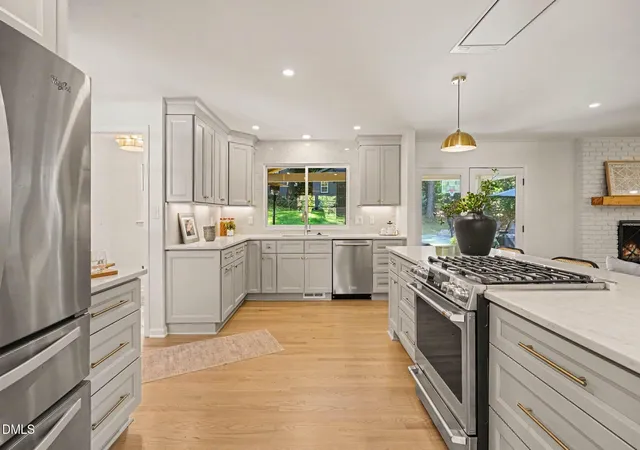 Photo 2 of Sale Pending at 825 Northbrook Dr, Raleigh, NC 27609 | MLS# 10199019 | Listing updated on 2026-10-28