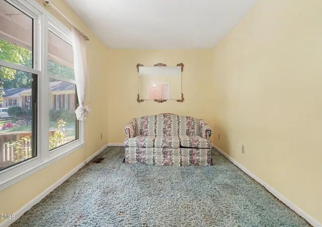 Photo 3 of Single family home for sale at 1240 Castlegate Ct, Winston Salem, NC 27103 | MLS# 10198301 | Listing updated on 2026-10-26