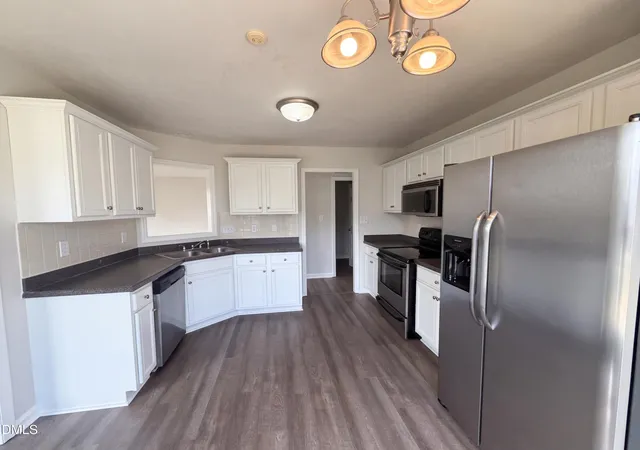 Photo 4 of Single family home for sale at 1309 Saltwell Pl, Fayetteville, NC 28314 | MLS# 10198637 | Listing updated on 2026-10-29