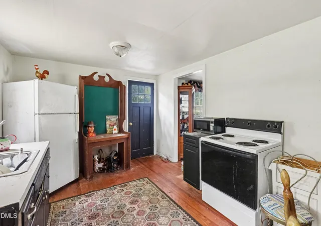 Photo 3 of Sale Pending at 1056 White Level Rd, Louisburg, NC 27549 | MLS# 10199714 | Listing updated on 2026-10-28
