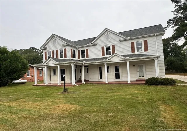 Single family home for sale at 112 W Main St,NC 28458 | MLS# 770891