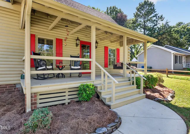 Photo 2 of Single family home for sale at 515 Ivey Rd, Graham, NC 27253 | MLS# 10199551 | Listing updated on 2026-10-26