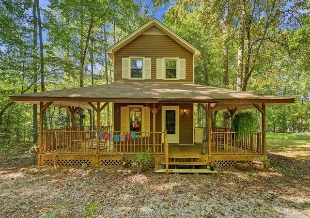 Photo 3 of Sale Pending at 1429 Davis Rd, Hillsborough, NC 27278 | MLS# 10198636 | Listing updated on 2026-10-19