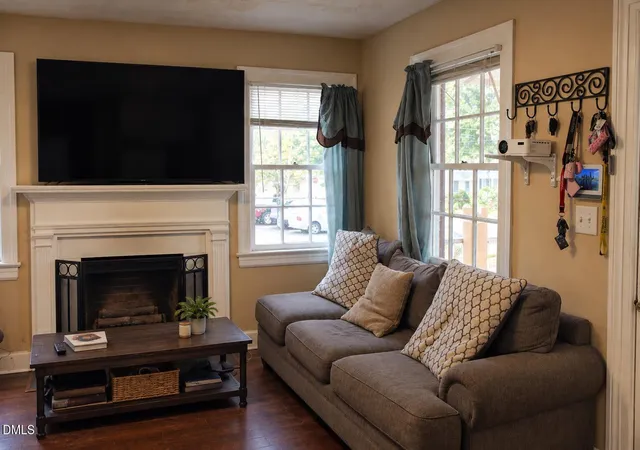 Photo 3 of Single family home for sale at 904 Hood St SW, Wilson, NC 27893 | MLS# 10198672 | Listing updated on 2026-10-25