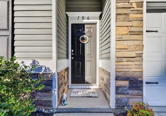 Photo 1 of Single family home for sale at 106 S Rose Hl Dr, Clayton, NC 27520 | MLS# 10198688 | Listing updated on 2026-10-22
