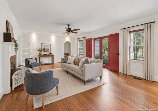 Photo 2 of Sale Pending at 300 Pinecrest Dr, Fayetteville, NC 28305 | MLS# 770820 | Listing updated on 2026-10-28