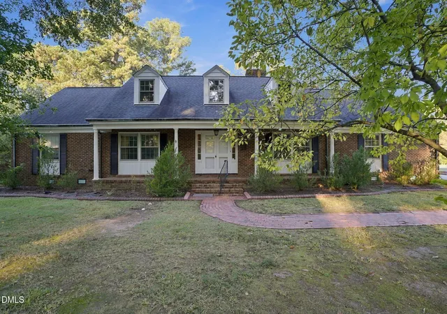 Photo 1 of Sale Pending at 209 Brentwood Dr N, Wilson, NC 27893 | MLS# 10198858 | Listing updated on 2026-10-20