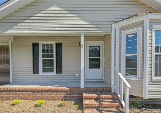 Photo 3 of Single family home for sale at 8463 Brightleaf Dr, Saint Pauls, NC 28384 | MLS# 770234 | Listing updated on 2026-10-16