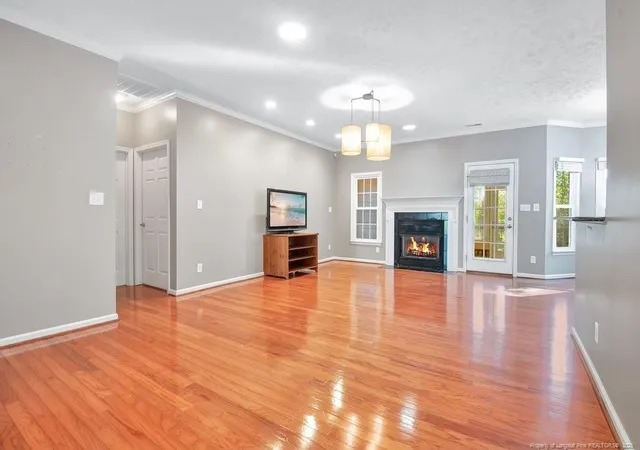 Photo 2 of Single family home for sale at 1527 Dixon Dr, Fayetteville, NC 28305 | MLS# 771082 | Listing updated on 2026-10-19