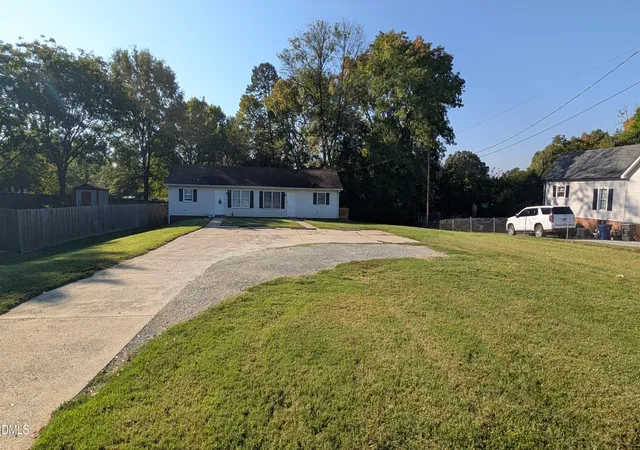 Photo 3 of Sale Pending at 327 E Parker St, Graham, NC 27253 | MLS# 10198974 | Listing updated on 2026-10-27