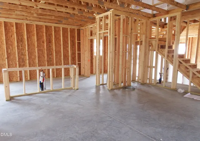 Photo 2 of Single family home for sale at 1165 Hedgewood Dr, Hope Mills, NC 28348 | MLS# 10200019 | Listing updated on 2026-10-23