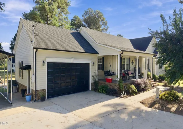 Photo 1 of Single family home for sale at 1572 Bloomery Rd, Bailey, NC 27807 | MLS# 10199167 | Listing updated on 2026-10-20