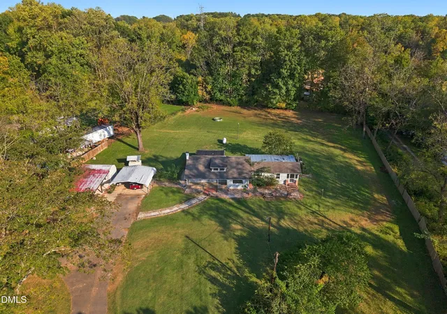 Photo 2 of Single family home for sale at 3002 University Sta Rd, Durham, NC 27705 | MLS# 10199267 | Listing updated on 2026-10-29