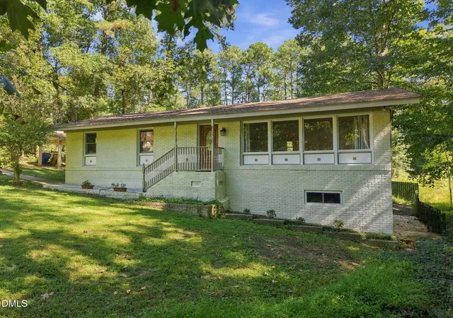 Photo 1 of Single family home for sale at 5812 Deblyn Ave, Raleigh, NC 27612 | MLS# 10199122 | Listing updated on 2026-10-28