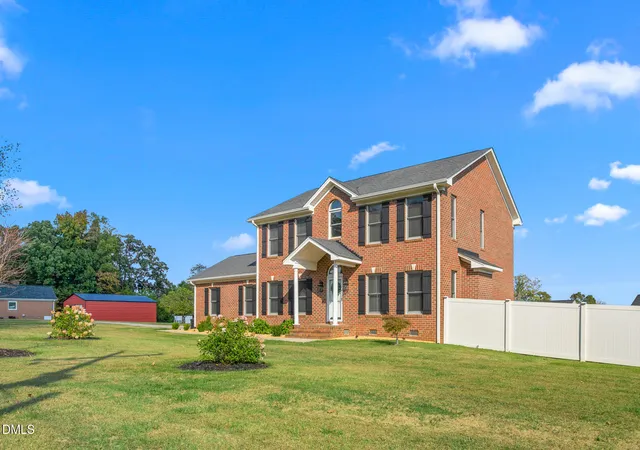 Photo 4 of Single family home for sale at 2400 Rogers Rd, Graham, NC 27253 | MLS# 10199178 | Listing updated on 2026-10-21