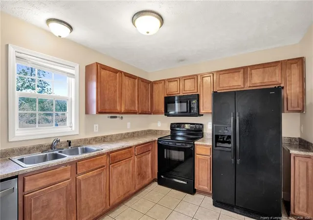 Photo 3 of Single family home for sale at 1631 Silver Ridge Ct, Fayetteville, NC 28304 | MLS# 770900 | Listing updated on 2026-10-28