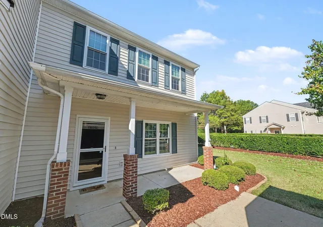 Photo 2 of Townhouse for sale at 150 Cline Fls Dr, Holly Springs, NC 27540 | MLS# 10199906 | Listing updated on 2026-10-23