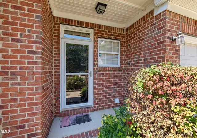 Photo 2 of Sale Pending at 2032 White Pond Ct, Apex, NC 27523 | MLS# 10199331 | Listing updated on 2026-10-29