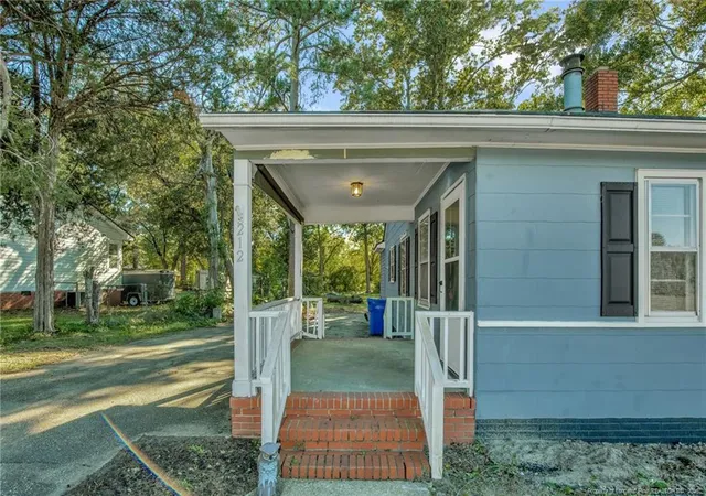 Photo 3 of Sale Pending at 212 Eastwood Ave, Fayetteville, NC 28301 | MLS# 771166 | Listing updated on 2026-10-27
