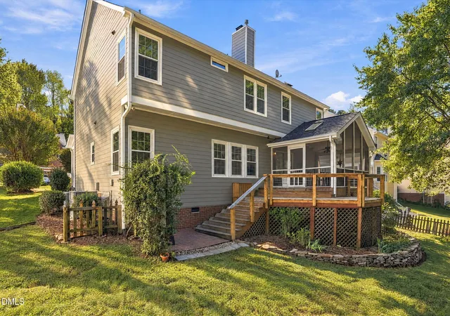 Photo 2 of Single family home for sale at 8813 Braceridge Rd, Raleigh, NC 27613 | MLS# 10199380 | Listing updated on 2026-10-29