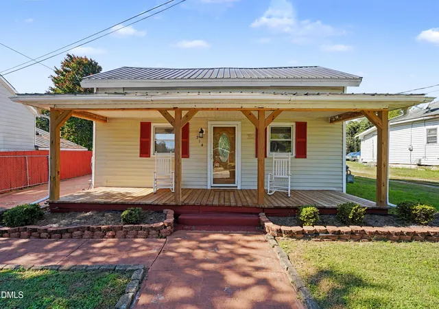 Photo 1 of Single family home for sale at 714 Montgomery St, Reidsville, NC 27320 | MLS# 10199462 | Listing updated on 2026-10-26