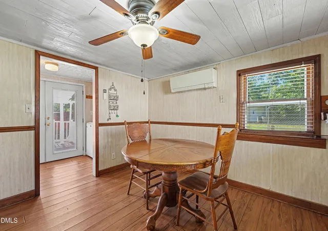 Photo 2 of Single family home for sale at 714 Montgomery St, Reidsville, NC 27320 | MLS# 10199462 | Listing updated on 2026-10-26