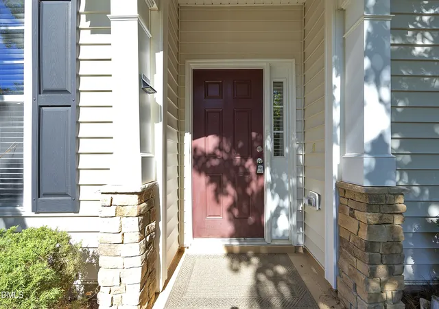 Photo 3 of Townhouse for sale at 8204 Stone Cellar Dr, Raleigh, NC 27613 | MLS# 10199530 | Listing updated on 2026-10-28