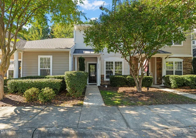 Townhouse for sale at 2223 Banks Hl Row Rd, Raleigh, NC 27614 | MLS# 10200113
