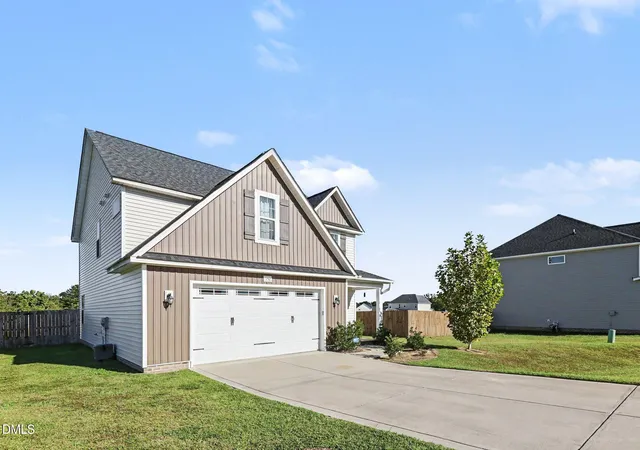 Photo 3 of Single family home for sale at 152 Briar Den, Benson, NC 27504 | MLS# 10199957 | Listing updated on 2026-10-27