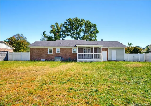 Photo 2 of Sale Pending at 3612 Crampton Dr, Hope Mills, NC 28348 | MLS# 771383 | Listing updated on 2026-10-29