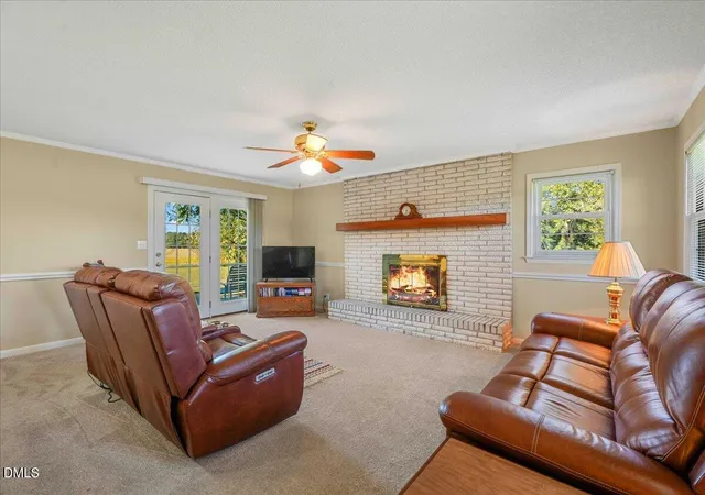 Photo 4 of Single family home for sale at 1142 S Jordans Chapel Rd, Mount Olive, NC 28365 | MLS# 10200071 | Listing updated on 2026-10-23