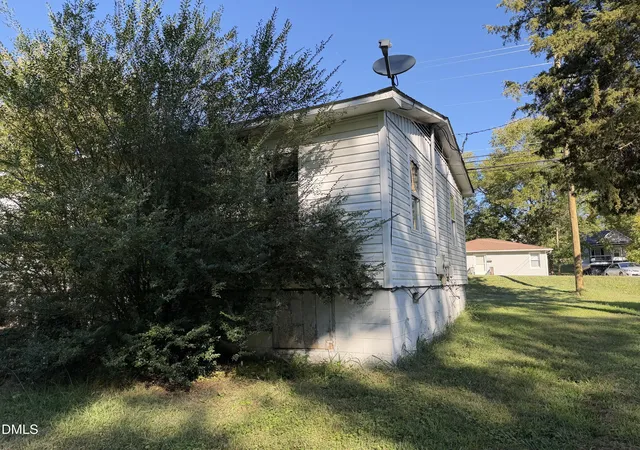 Photo 4 of Single family home for sale at 323 Depot St, Roxboro, NC 27573 | MLS# 10200033 | Listing updated on 2026-10-26