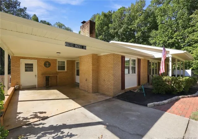 Photo 3 of Sale Pending at 2017 Longwood Ave, Sanford, NC 27330 | MLS# 771433 | Listing updated on 2026-10-28