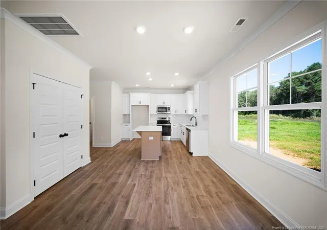 Photo 4 of Single family home for sale at 186 Evelene Way, Clinton, NC 28328 | MLS# 771449 | Listing updated on 2026-10-24