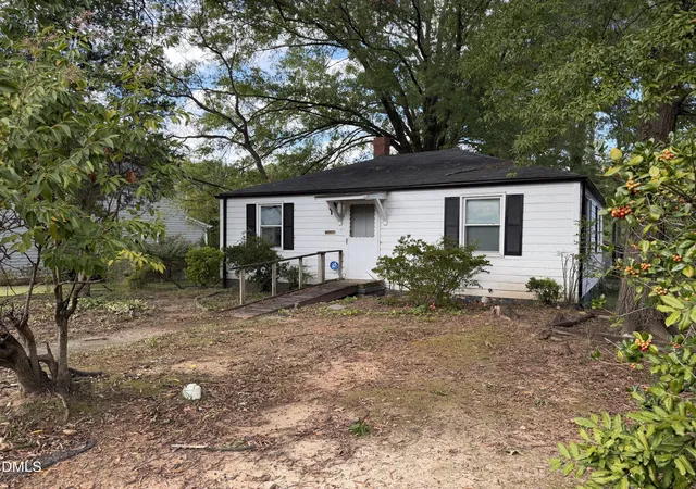 Photo 1 of Single family home for sale at 2316 Bedford Ave, Raleigh, NC 27607 | MLS# 10200191 | Listing updated on 2026-10-25
