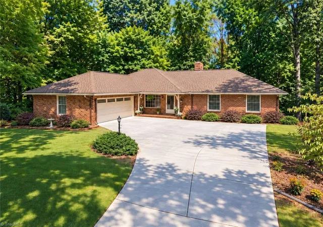 Photo 1 of Sale Pending at 5 Windsor Cir, Thomasville, NC 27360 | MLS# 1235966 | Listing updated on 2026-10-05