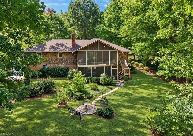 Photo 2 of Sale Pending at 5 Windsor Cir, Thomasville, NC 27360 | MLS# 1235966 | Listing updated on 2026-10-05