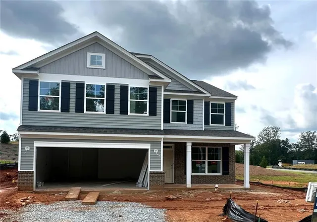 Photo 1 of Single family home for sale at 2365 Robbins Perch W Ct, Kernersville, NC 27284 | MLS# 1235981 | Listing updated on 2026-09-17