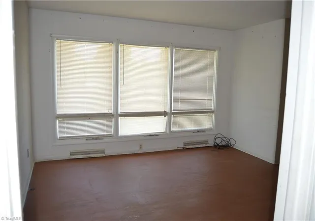 Photo 2 of Sale Pending at 102 Lassiter Dr, High Point, NC 27265 | MLS# 1233884 | Listing updated on 2026-09-12